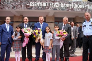 “Kitaplar Devletten, Defterler Belediyeden”