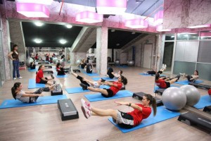 Avcılar’da Kadınlara Ücretsiz Pilates Dersi