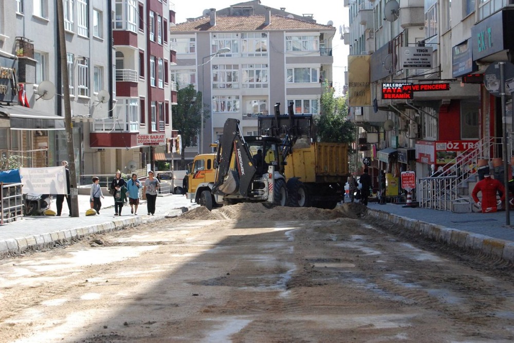 Avcılar Belediyesi’nden Asfalt Seferberliği