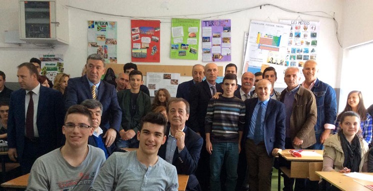 Akgün, Makedonyalı Öğrencilere Verdiği Sözü Tuttu