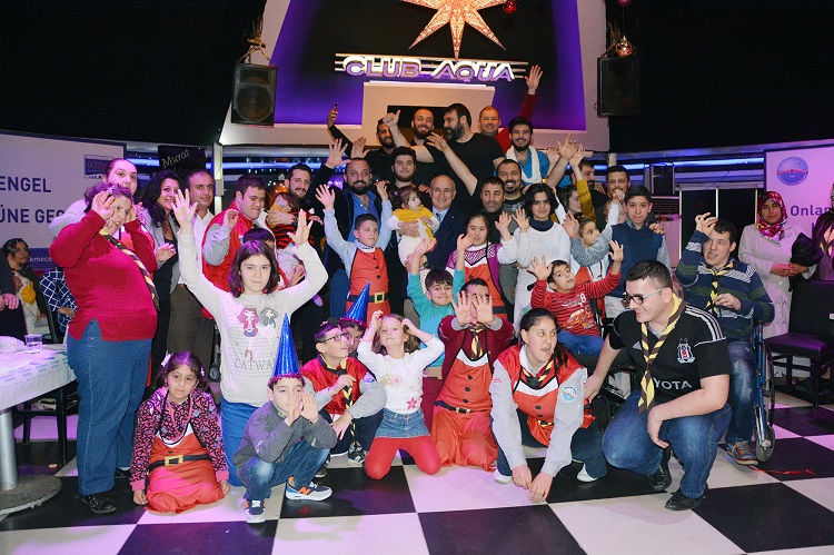 Büyükçekmeceli Engelli Çocuklar Yılbaşı Partisinde Buluştu