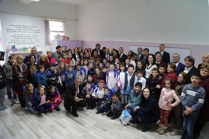 Başkan Akgün’den, 2300 Makedonyalı Öğrenciye Eğitim Desteği