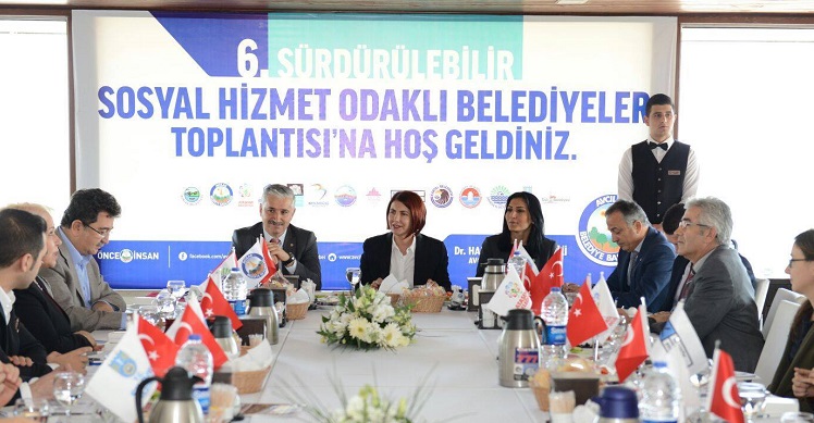 Avcılar’da Belediye Yardımları Artarak Devam Edecek