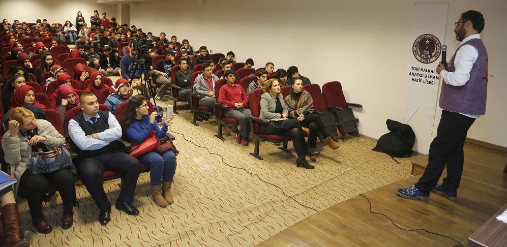 Mevlana’yı İnsanlar Yanlış Anlıyor