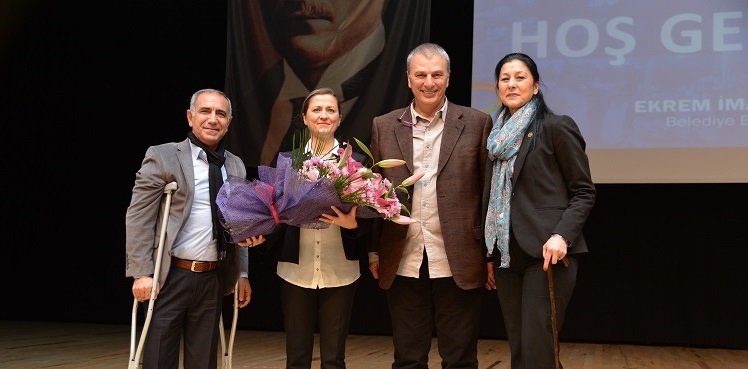 Can Ataklı Beylikdüzü’nde Soruları Cevapladı