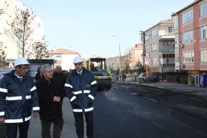 Başkan Kerimoğlu, Asfalt Çalışmalarını Yerinde İzledi