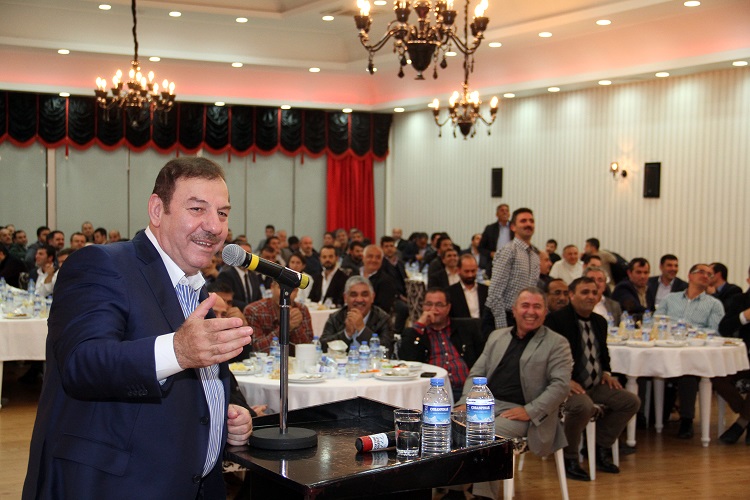 Ak Teşkilat Yemekte Buluştu