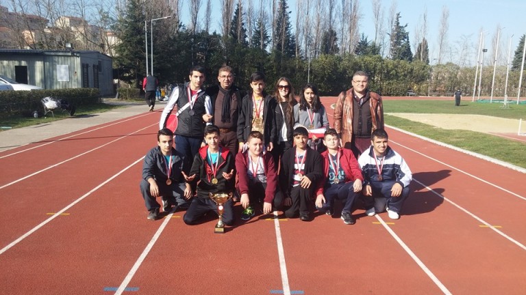 Özel Çocuklar Madalyayla Döndüler