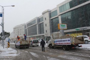 Başkan Dr. Akgün’ün Yoğun Kar Mesaisi