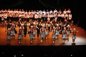 Bilgi Evi Öğrencilerinden Türkü Ziyafeti