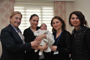 Yeni Doğan Bebekler İçin Hastane Çıkışı Seti Hediye Ediliyor