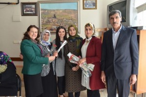 Esma Işıklar Kadınların Gününü Kutladı