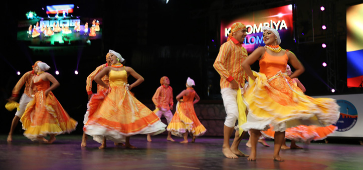 Altınköprü Halk Dansları Yarışması Nefesleri Kesiyor