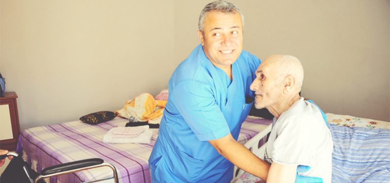 BEYLİKDÜZÜ’NDE EVDE ÖZ BAKIM HİZMETİ YÜZ GÜLDÜRÜYOR