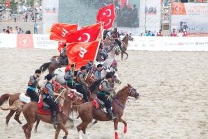 ETNOSPOR KÜLTÜR FESTİVALİ’NE COŞKULU AÇILIŞ