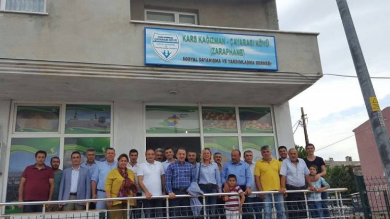 IŞIKLAR KARSLI HEMŞERİLERİYLE BULUŞTU