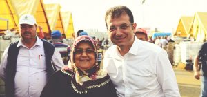 BAŞKAN İMAMOĞLU BAYRAMIN İLK GÜNÜNÜ VATANDAŞLA GEÇİRDİ