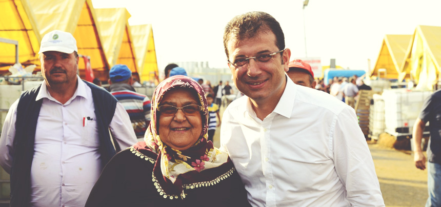 BAŞKAN İMAMOĞLU BAYRAMIN İLK GÜNÜNÜ VATANDAŞLA GEÇİRDİ