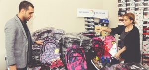 BEYLİKDÜZÜ BELEDİYESİ ÖĞRENCİLERİN OKUL İHTİYAÇLARINI KARŞILIYOR