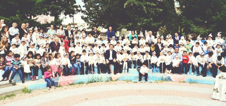 BEYLİKDÜZÜ BELEDİYESİ’NCE SÜNNET ETTİRİLEN 200 ÇOCUK KAHVALTIDA GÖNÜLLERİNCE EĞLENDİ