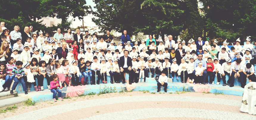 BEYLİKDÜZÜ BELEDİYESİ’NCE SÜNNET ETTİRİLEN 200 ÇOCUK KAHVALTIDA GÖNÜLLERİNCE EĞLENDİ