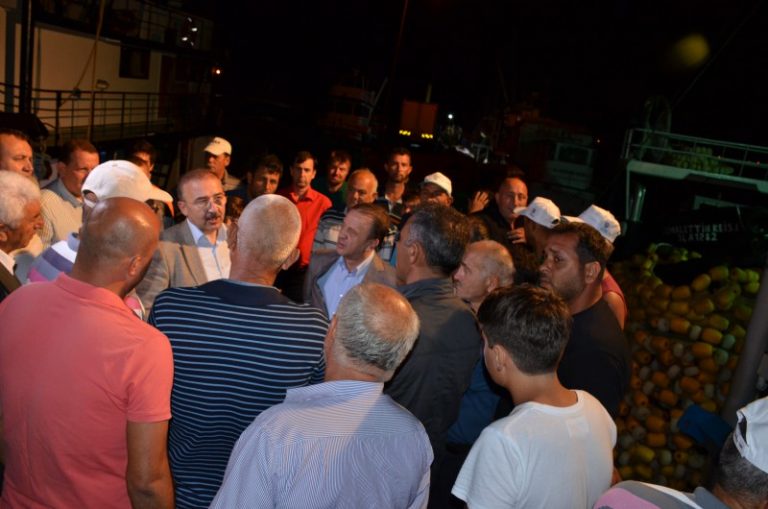 IŞIKLAR BALIKÇILARA RASTGELE DEDİ