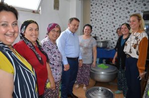 IŞIKLAR BAYRAMI HEMŞERİLERİYLE BİRLİKTE GEÇİRDİ