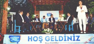 SİYASİ PARTİLERİN İLÇE BAŞKANLARI DEMOKRASİ İÇİN ÇARDAK ALTINDA BULUŞTU