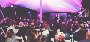 JÜLİDE ÖZÇELİK ÖZGÜRLÜĞÜN MÜZİĞİNİ YAPTI