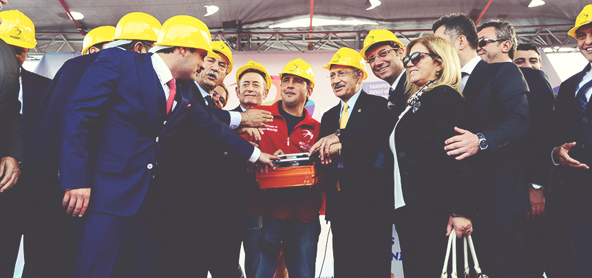 KEMAL KILIÇDAROĞLU, BEYLİKDÜZÜ’NDE TOPLU TEMEL ATMA TÖRENİ’NE KATILDI