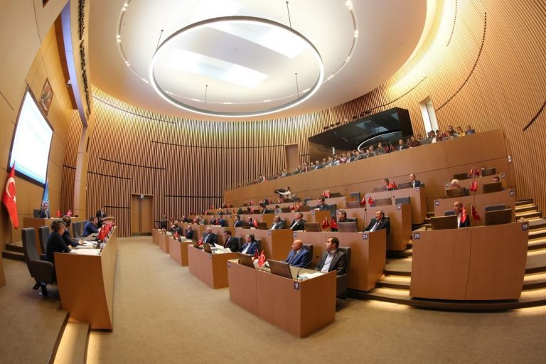 KÜÇÜKÇEKMECE BELEDİYESİ 2017 BÜTÇESİ KABUL EDİLDİ