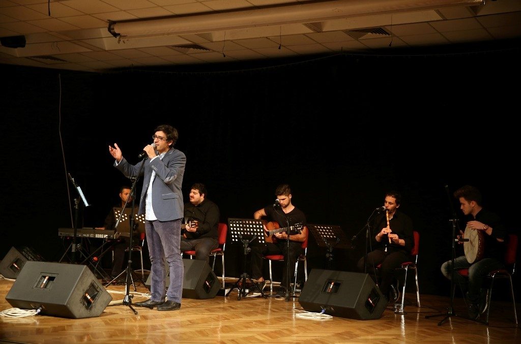 ŞAİR ÖZGÜR ÇOBAN, ÖĞRENCİLERLE BULUŞTU