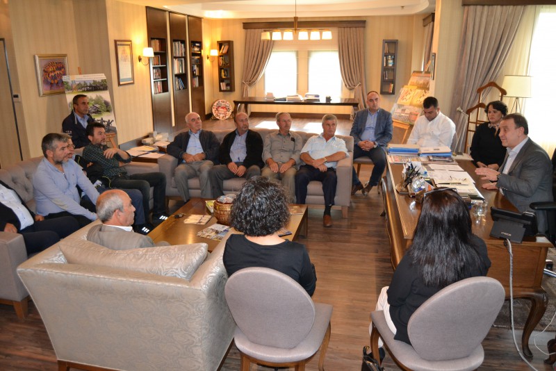 ÜRETİCİ KOOPERATİFLERİ IŞIKLAR İLE BİR ARAYA GELDİ