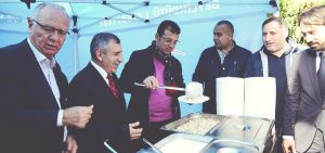 BEYLİKDÜZÜ’NDE MANTI FESTİVALİ’NDE 4 BİN KİŞİLİK MANTI DAĞITILDI