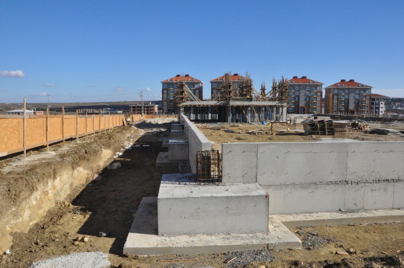 KAPALI PAZAR YERİ İNŞAATI SÜRÜYOR