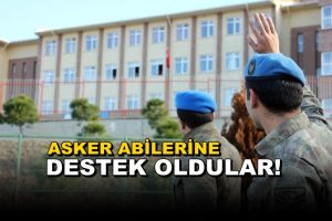 Silivri’de Öğrencilerden Askerlere Destek