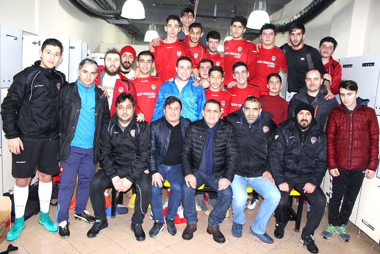 Avcılar 1903 şampiyonluğa kilitlendi