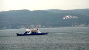 Çanakkale’de fırtına seferleri iptal etti
