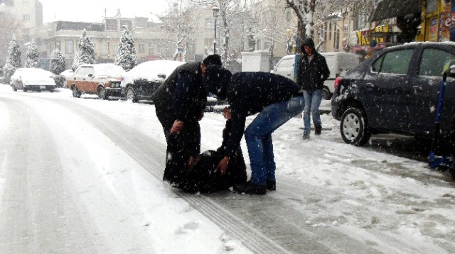 İstanbul’da Buzlanma ve Trafik Durumu