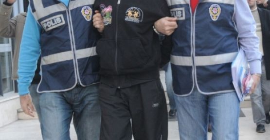 Babasını öldürdüğünü söyleyerek, kendisini ihbar etti