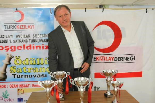 Kızılay Avcılar Şube Başkanı Hayatını Kaybetti