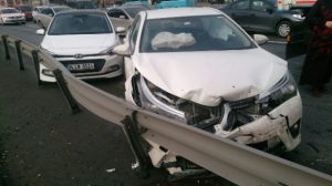 Küçükçekmece’de E-5’i birbirine kattı