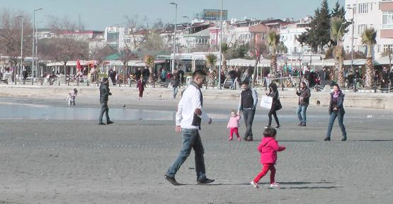 Silivri’de Denizdeki Adacıklara Ziyaretçi Akını