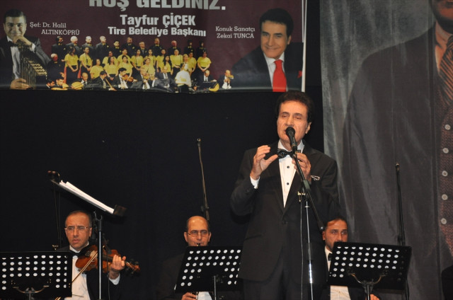 Zekai Tunca Küçükçekmece’de müzik ziyafeti sundu