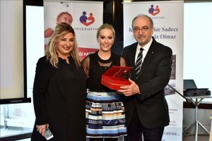 Gelin sizin de kalp kardeşiniz olsun!