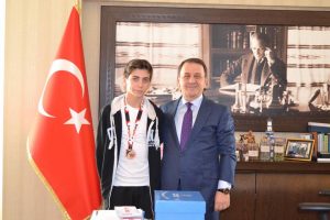 Başkan Işıklar, Dereceye Giren Sporcuyu Ağırladı