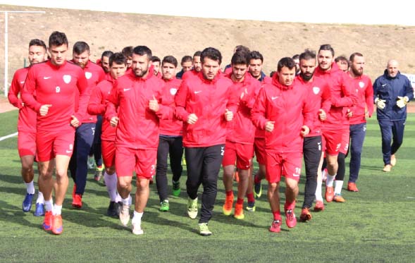 Silivrispor yeni hocayla ilk idmanına çıktı