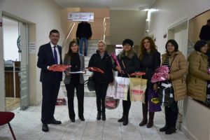 Bigalı Öğrencilerden Depremzede Öğrencilere Yardım