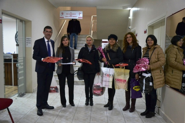 Bigalı Öğrencilerden Depremzede Öğrencilere Yardım