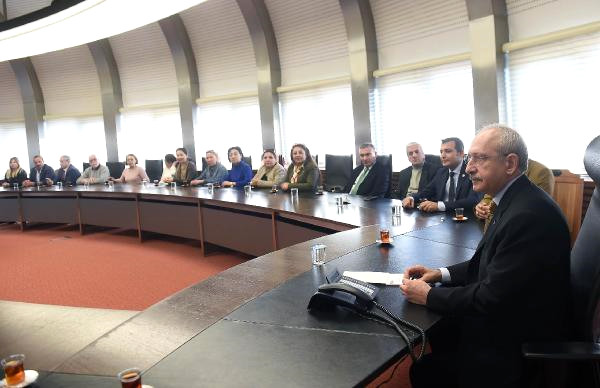 Kılıçdaroğlu Trakya-Balkan dernekleri üyeleriyle buluştu.